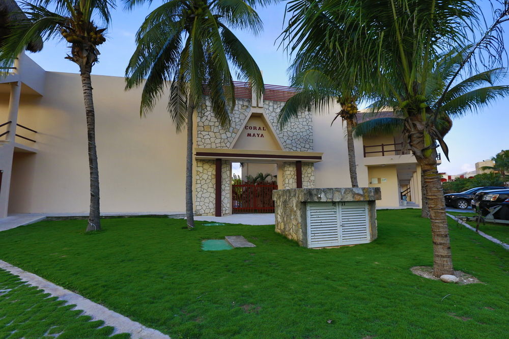 Coral Maya Stay Suites Puerto Aventuras Esterno foto