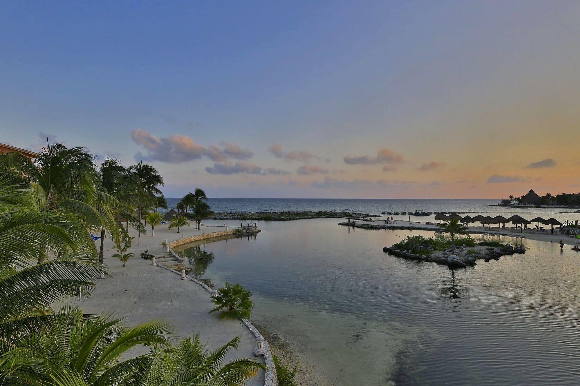 Coral Maya Stay Suites Puerto Aventuras Esterno foto