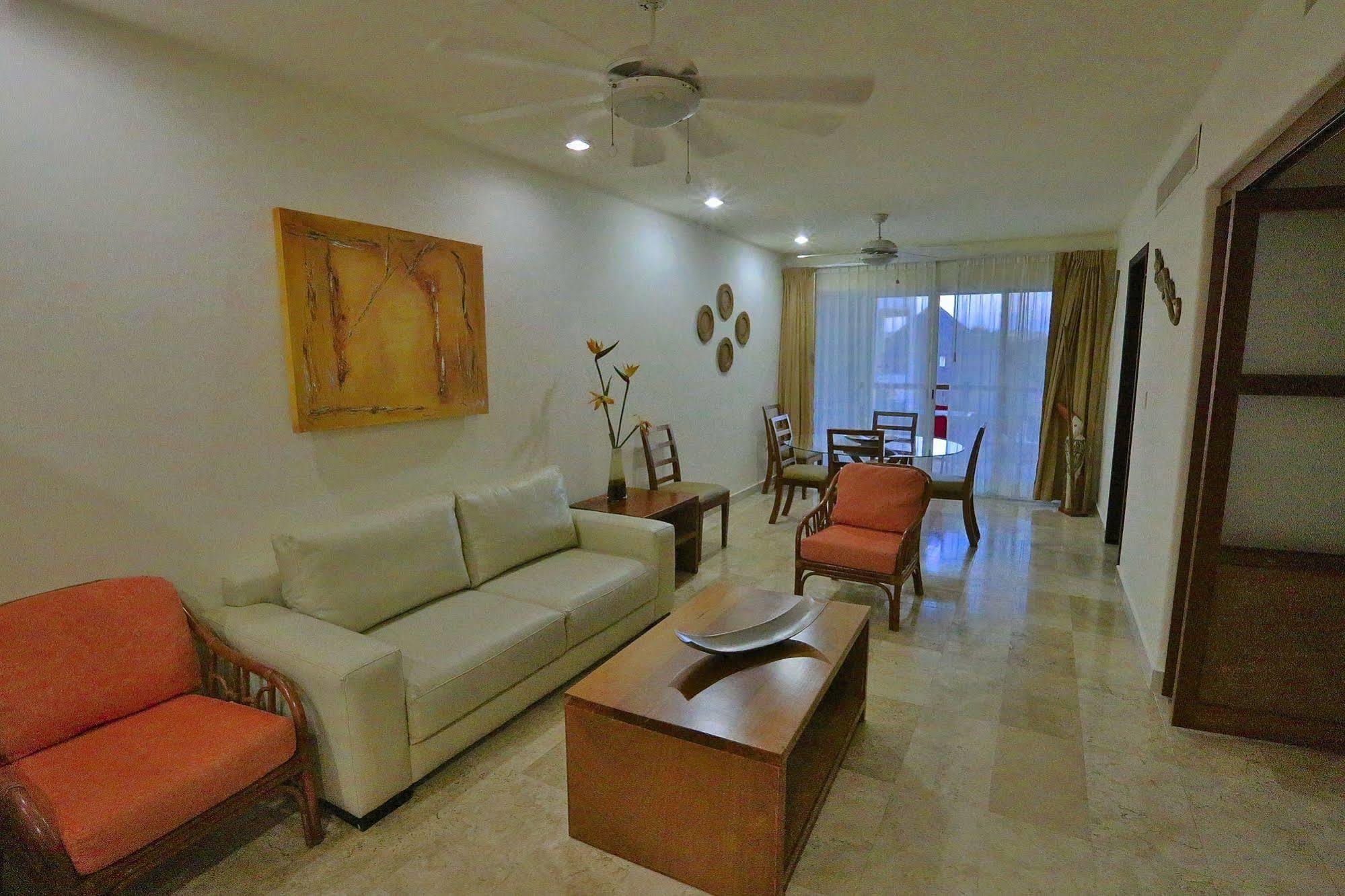 Coral Maya Stay Suites Puerto Aventuras Esterno foto