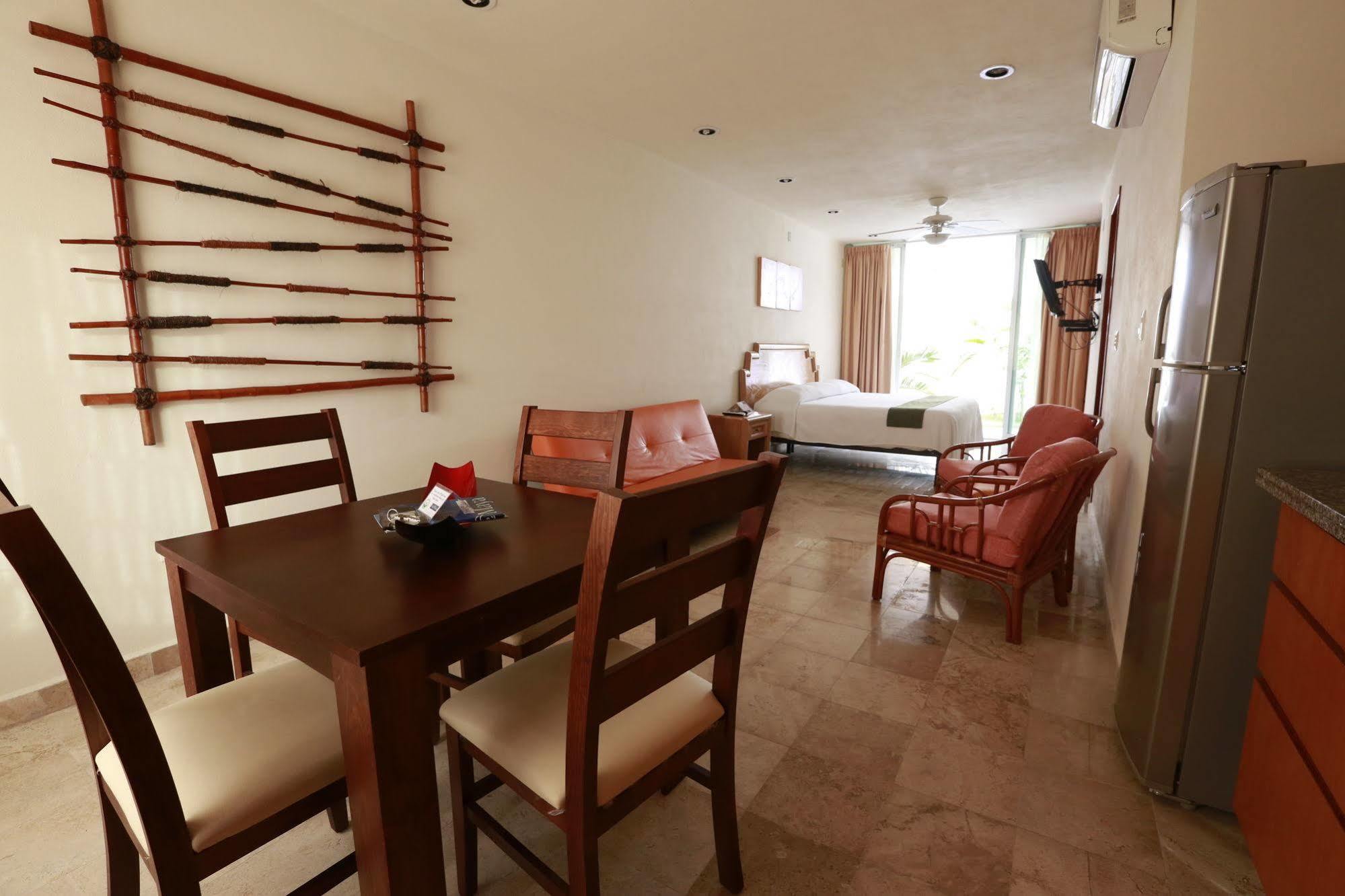Coral Maya Stay Suites Puerto Aventuras Esterno foto